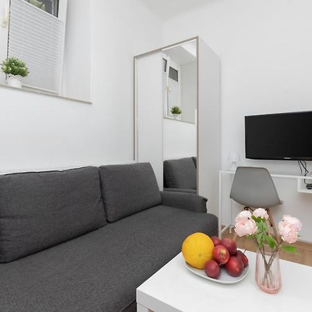 Micro Apartment Near Fort Mokotow Warszawa Eksteriør billede