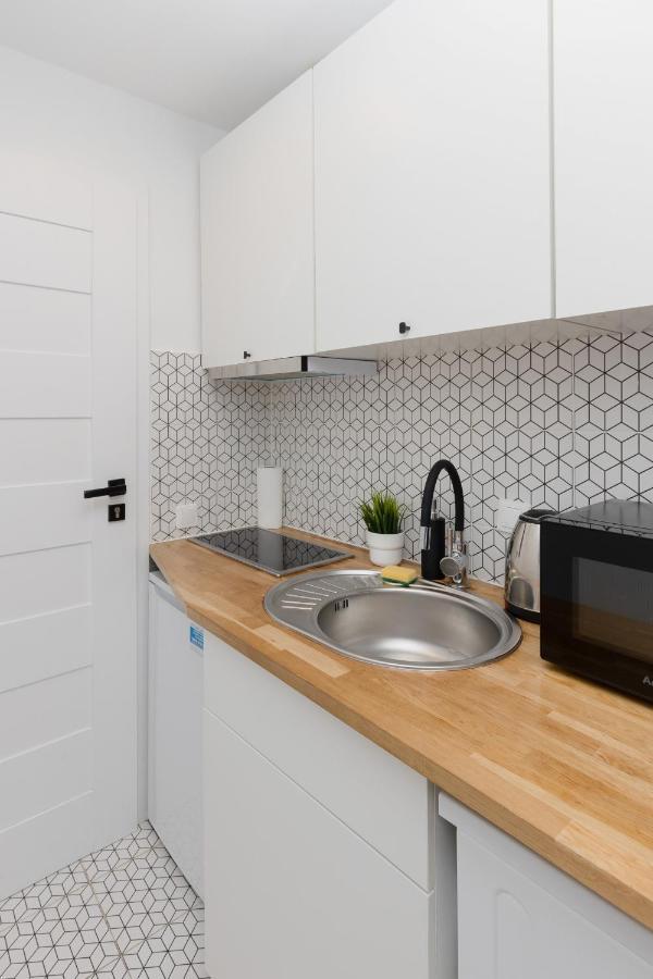 Micro Apartment Near Fort Mokotow By Noclegi Renters Warszawa Eksteriør billede